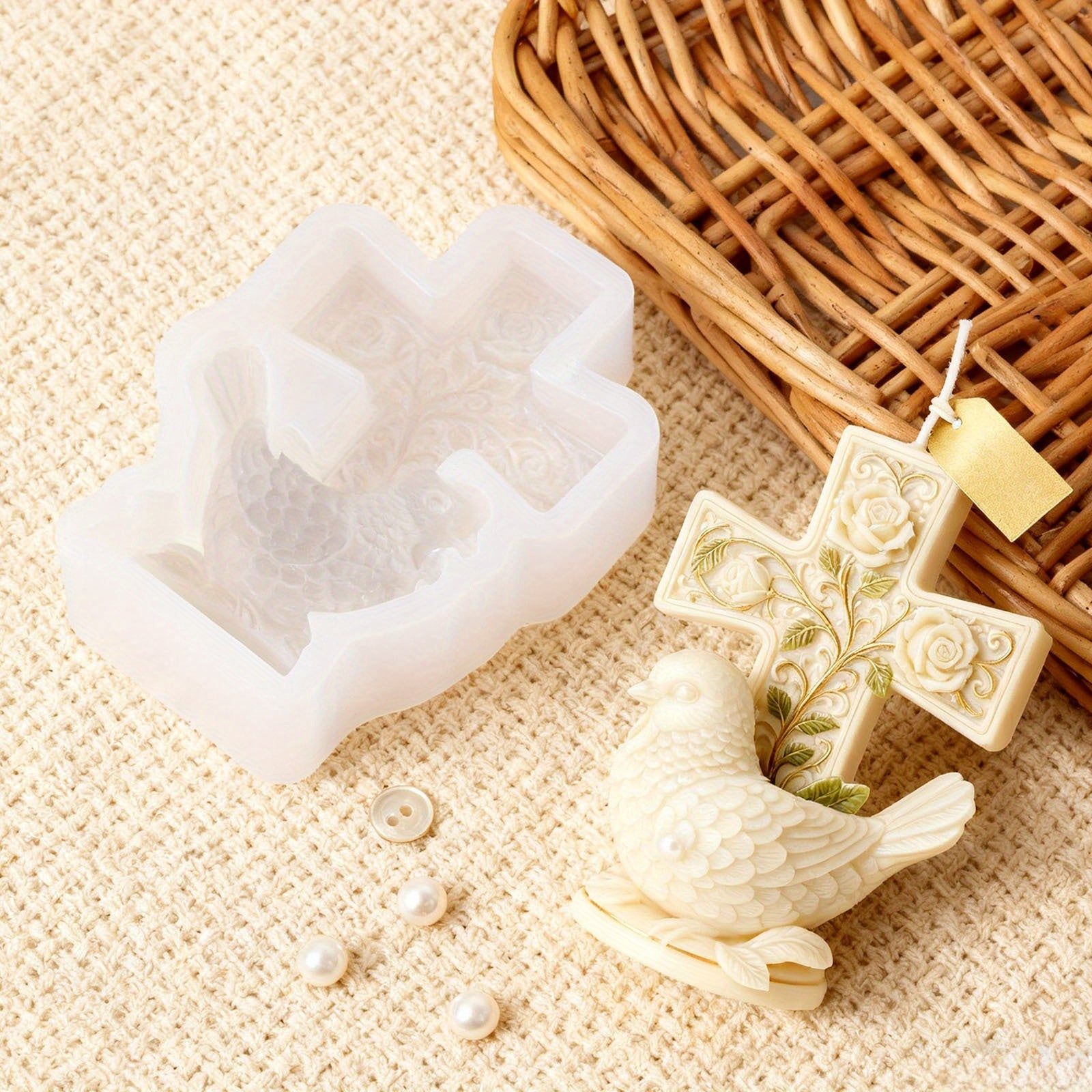 Resin Casting Molds Feature a Dove Design for Candle Making, Intricately Carved with Details of a White Dove And a Cross. This Flexible Silicone Mold Is Easy to Release And Reusable, Making It Ideal for Creating Scented Candles, Resin Art Pieces