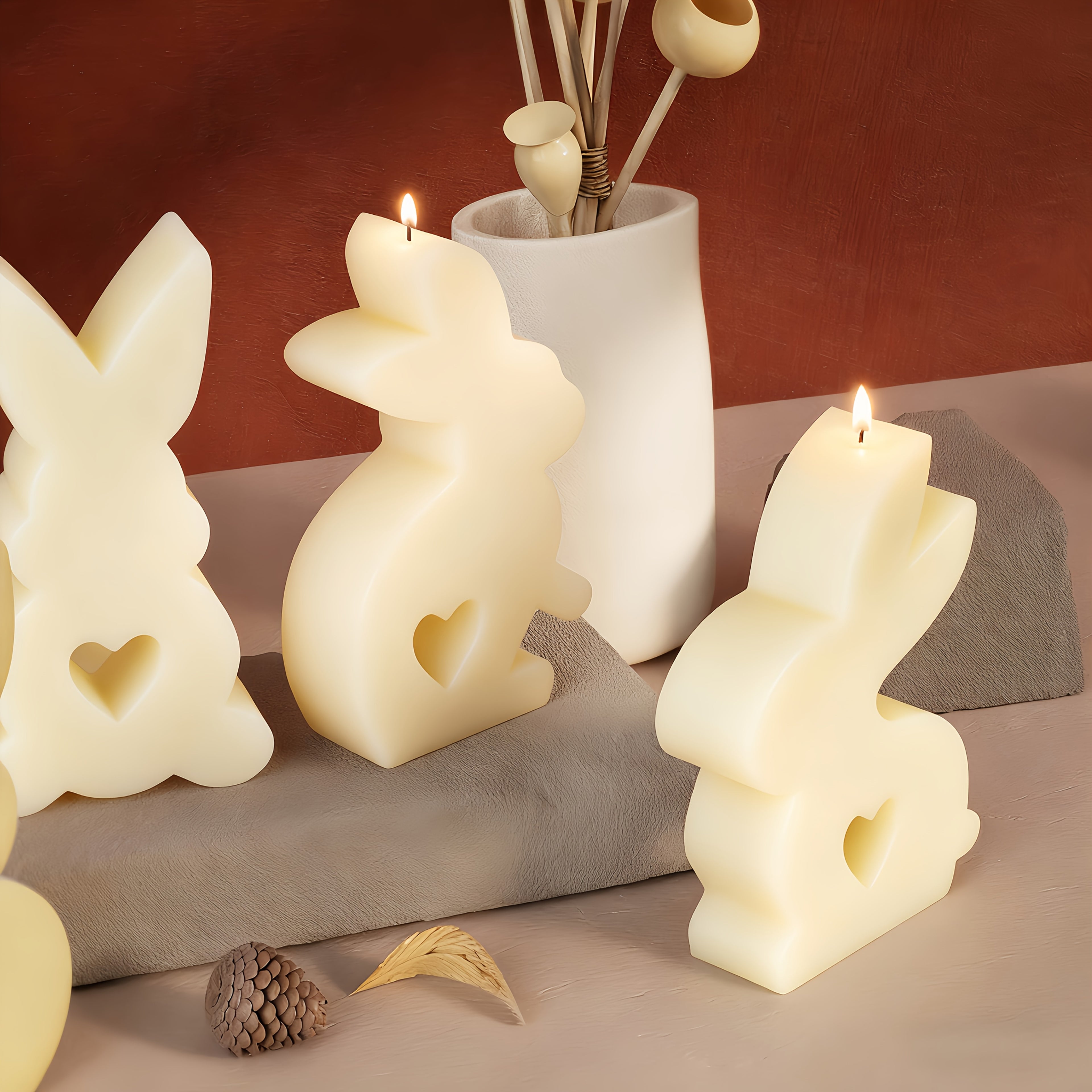 Set of 5 Silicone Molds for Easter Bunnies, Heart-Shaped Bunny Candle Molds, And Plaster Molds for Easter Bunny Decorations. Perfect for Projects Like Plaster, Candles, And Resin Crafts, Ideal for Home Decor, Easter Gifts