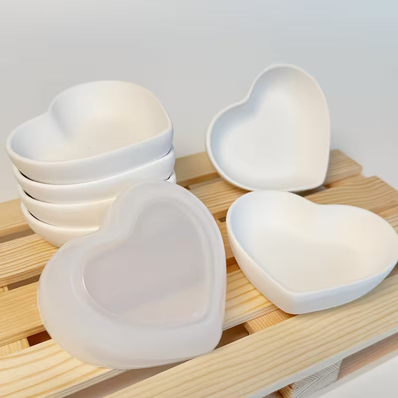 Heart-Shaped Silicone Molds for Gifts And Crafting Projects, Suitable for Casting with Cement, Epoxy Resin, Plaster, And Candle Cups