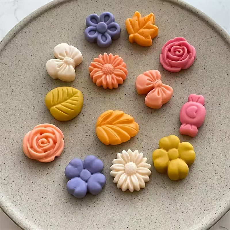 Mini flower baking molds